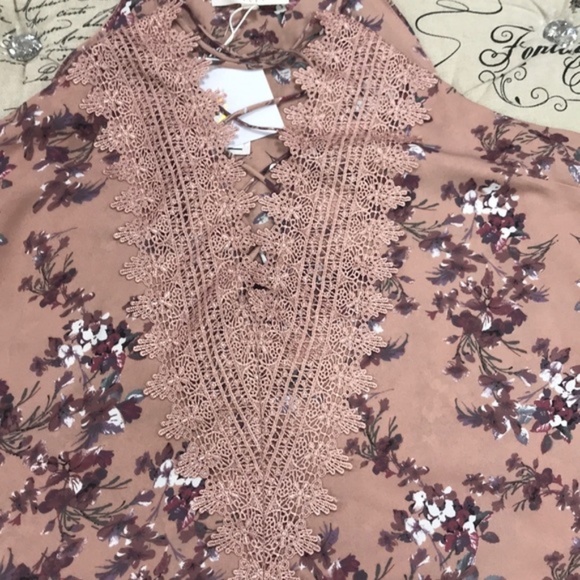 WAYF Posie Strappy Camisole - Picture 3 of 7